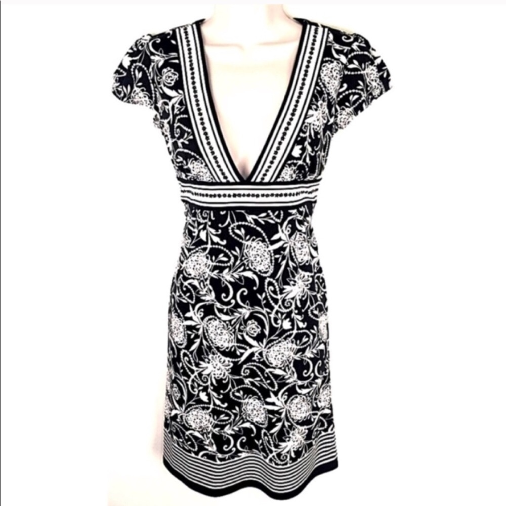 🆕 LOFT cap sleeve floral mini dress …